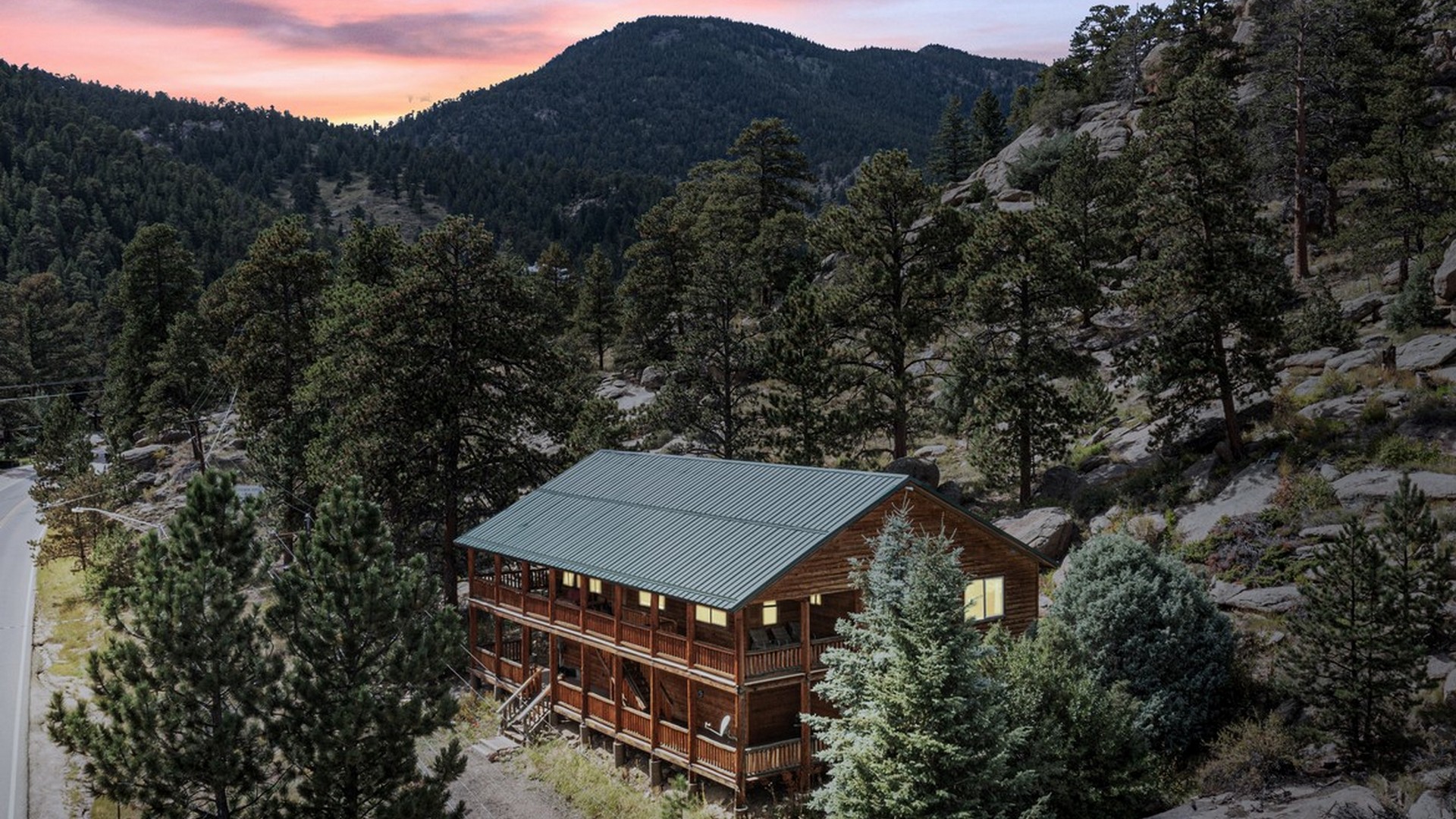 The Sunrise Cabin Exterior